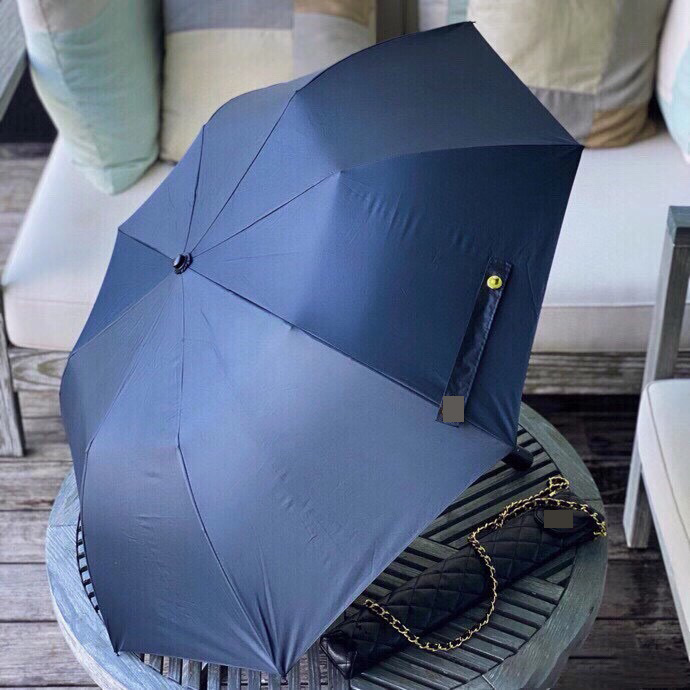 两折轻奢小香伞皮套挂件式黑胶UV抵御遮阳伞欧式两用晴雨太阳伞|undefined