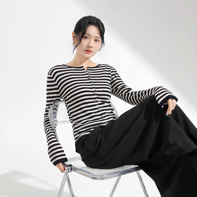 High-end Merino Wool Machine Washable Round Neck Knit Sweater for Women, Striped, Versatile Long Sleeve Top for Autumn and Winter