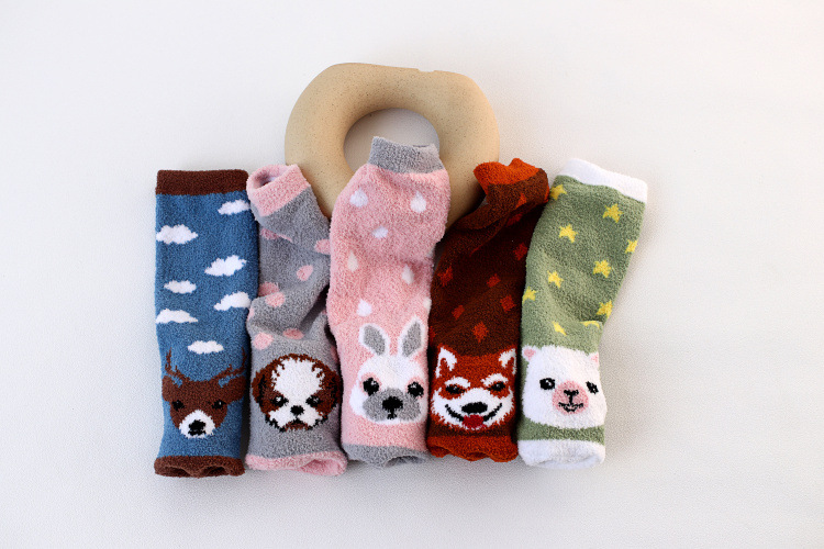 winter cartoon female socks nihaostyle clothing wholesale NSFN69297