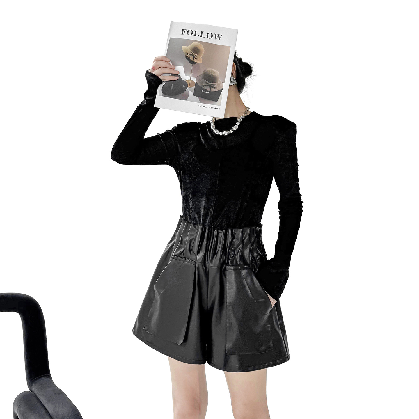 欧洲站小众设计感时尚PU皮短裤女2025秋冬百褶松紧腰显瘦阔腿裤子