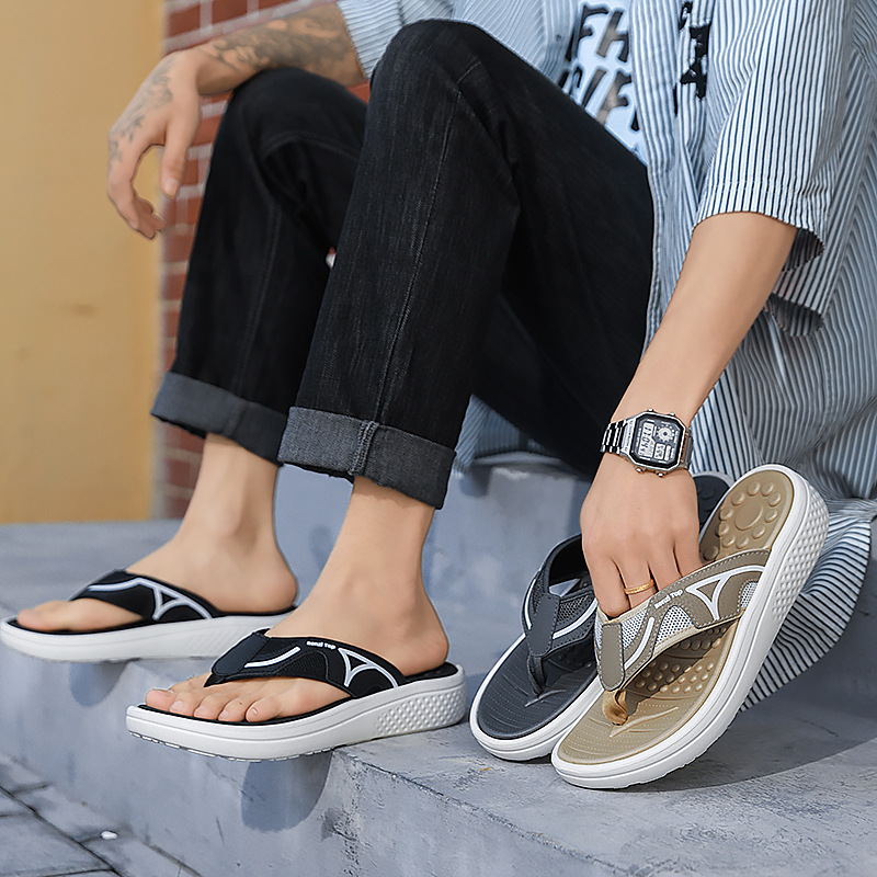 Chanclas para hombre verano nuevo estilo conducción exterior sandalias de playa deportivas y de ocio con chanclas antideslizantes