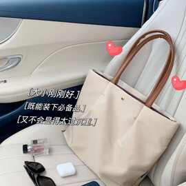 防水尼龙单肩包大挎包托特包百搭潮款包轻便波士顿妈咪包