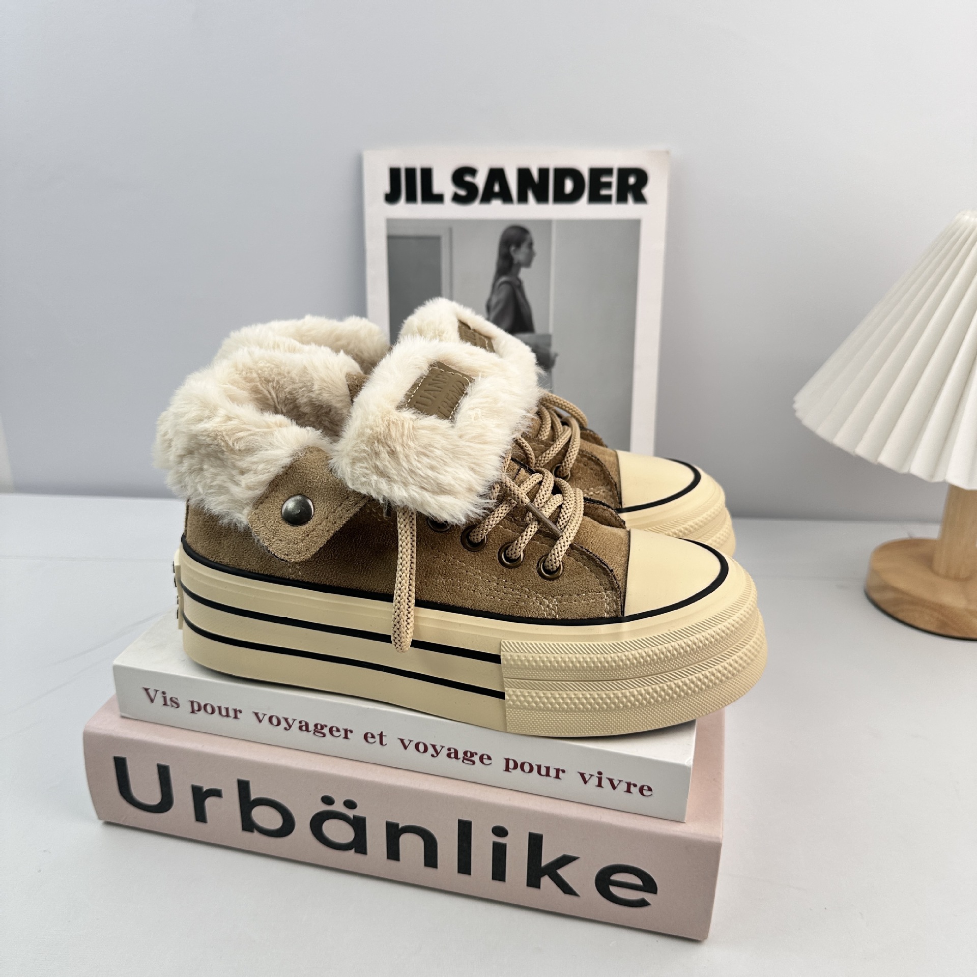 Estudiantes de invierno de Yuanbo coreanos zapatos de lona de terciopelo versátiles para mujeres 2025 nuevos zapatos de terciopelo Harajuku de fondo grueso image 7