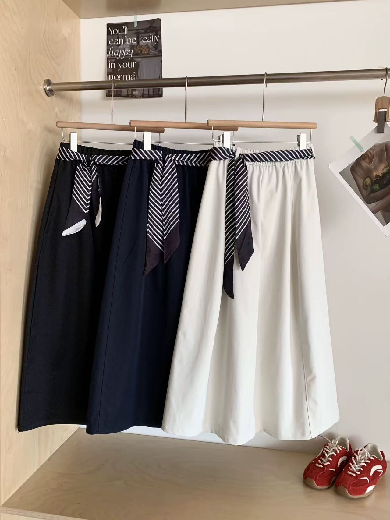 Skirt, wholesale