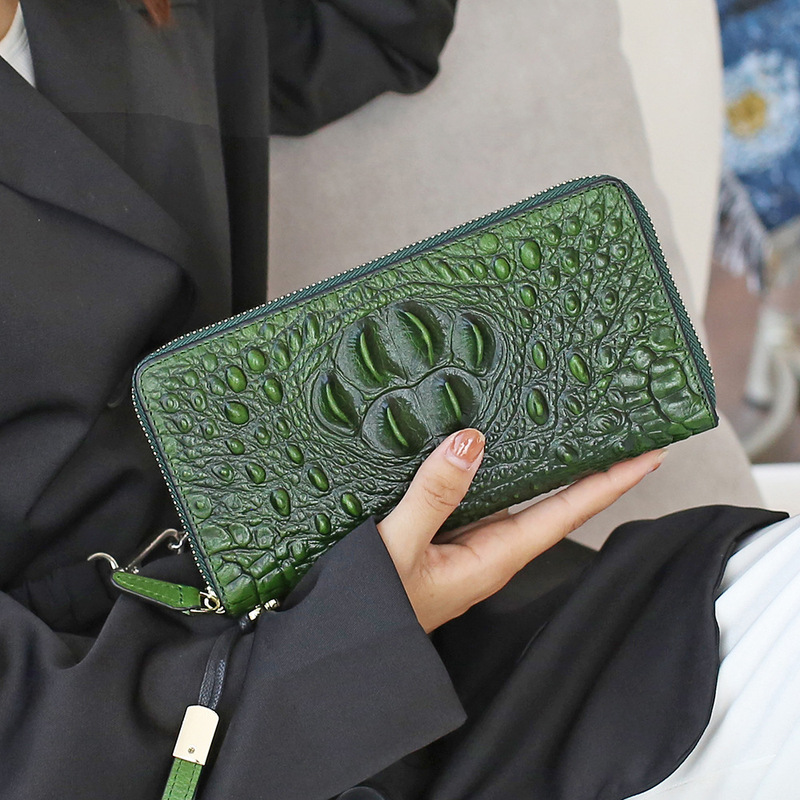 First-Layer Cowhide Crocodile Bone Long Wallet, Genuine Leather Women's Clutch Bag, Large Capacity Phone Bag, European and American Style Retro