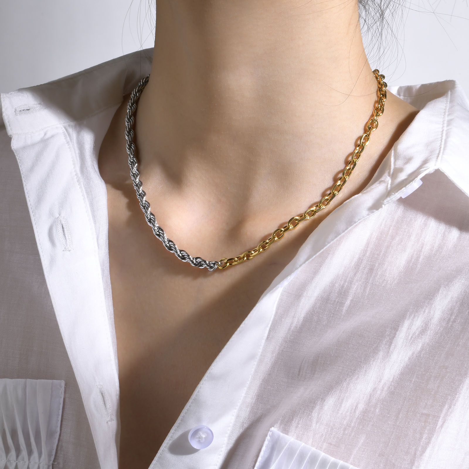 Twist Pattern Women'S Gender PVD Coated Gold Plated Geometric Twist Stainless Steel Retro Waterproof Non Tarnish 201 Stainless Steel Necklace