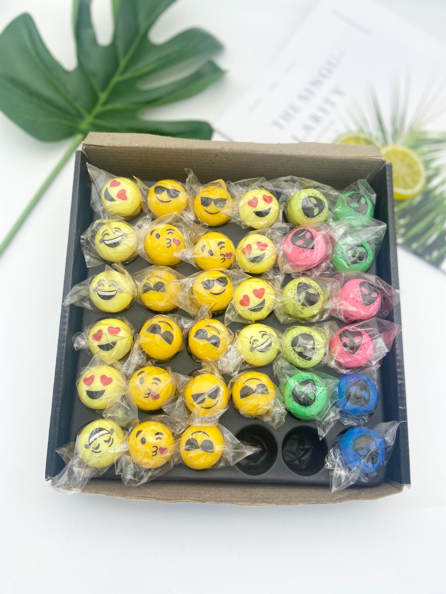 Expresión mixta anillo luminoso de goma suave LED flash anillo de luz luminosa cara sonriente expresión anillo de goma suave TPR