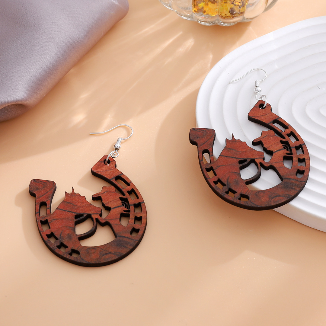 1 Pair Fashion Human Horse Wood Asymmetrical Women's Drop Earrings display picture 2