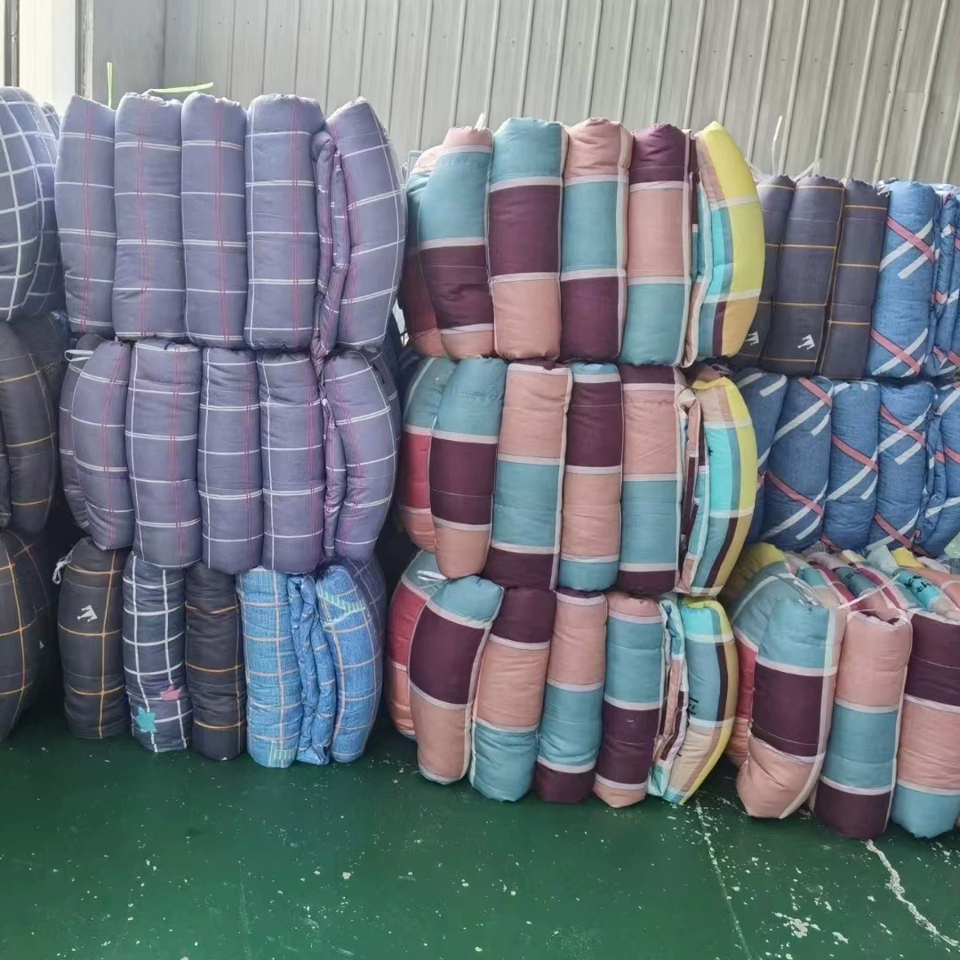 Оптовые хлопковые одеяла для внешней торговли, одеяла для одного человека, одеяла для ликвидации последствий стихийных бедствий, утолщенные одеяла для студенческих общежитий, хлопковые одеяла для двухъярусных кроватей.
