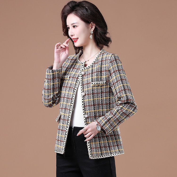 Women's short jackets with both fashion and function will make you more confident in winter. Women's short jackets with both fashion and function will make you more confident in winter.