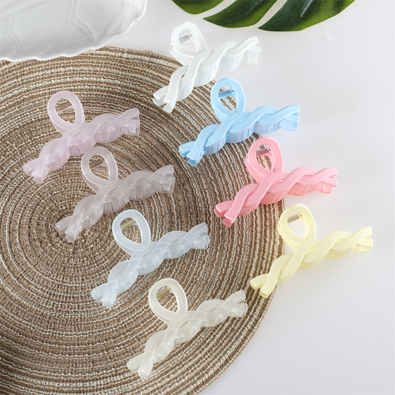 transparent crab pin