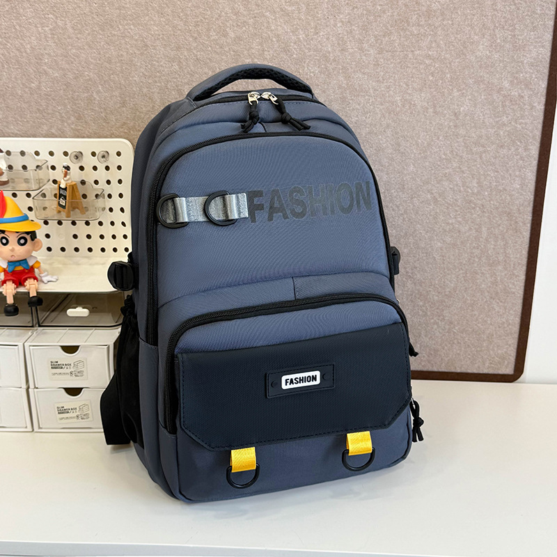 Mochila para computadora de cercanías de negocios para hombres de nuevo estilo Mochila al aire libre de ocio simple Mochila escolar de gran capacidad al por mayor