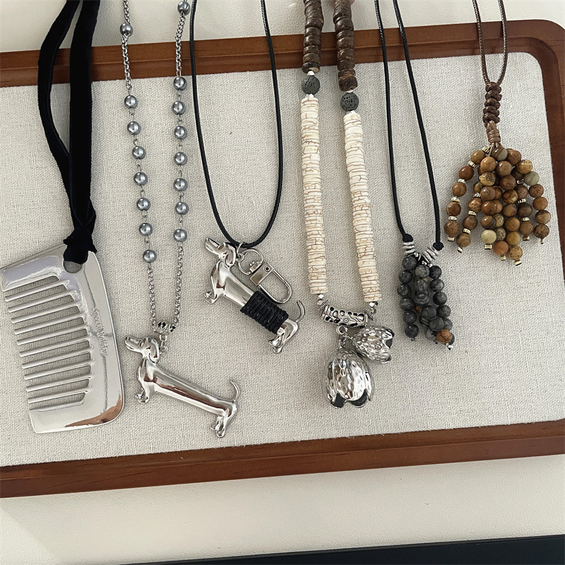 Korean-Style Ins Dachshund Puppy Comb Pendant Necklace Niche High-End Tassel Long Versatile Necklace Sweater Chain