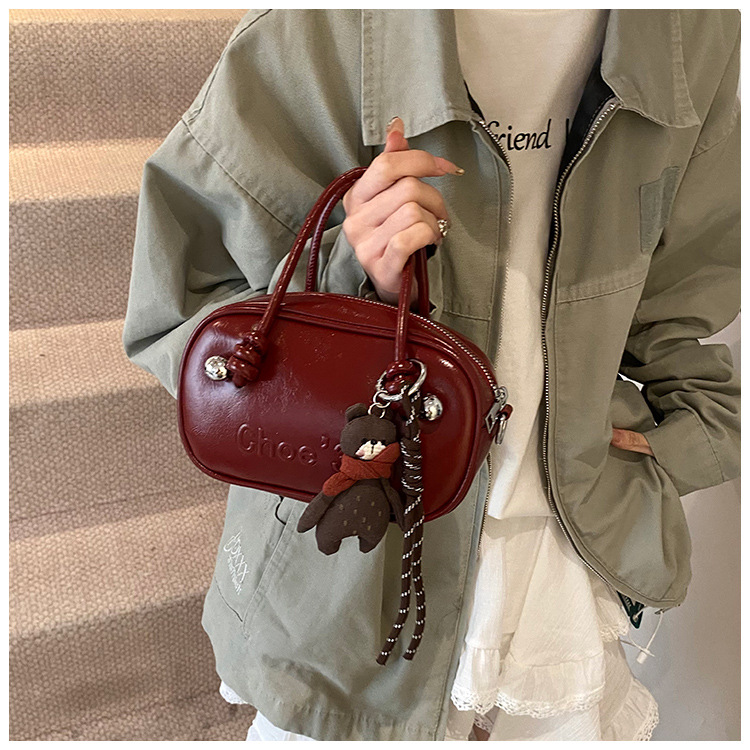Retro soft leather solid color pillow bag for women, 2025 new trendy and fashionable single-shoulder crossbody bag, versatile hand-held bowling bag undefined