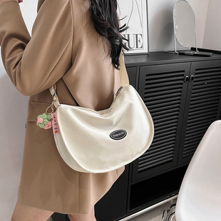 Fashionable summer new daily all-match trend foreign style fresh and cute wholesale Korean women's shoulder messenger bag