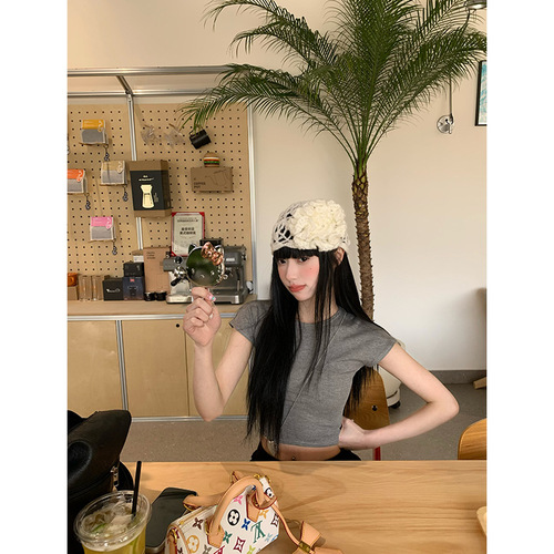 All-match waist-hugging short tight hot girl short-sleeved T-shirt for women 2025 summer retro chic navel top ins trendy