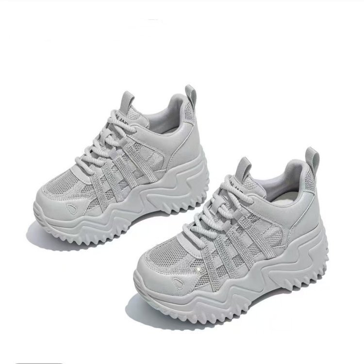 Zapatos respirables de malla gruesa para mujeres verano 2026 nuevos zapatos casuales muffin zapatos deportivos respirables para mujeres