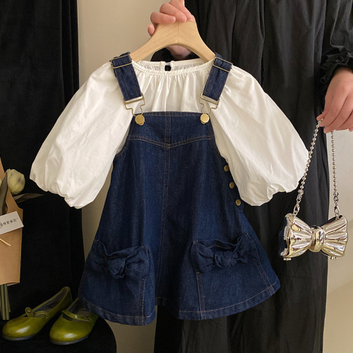 Korean children's clothing  spring new style girls' temperament lantern sleeve shirt bow denim suspender skirt suit
