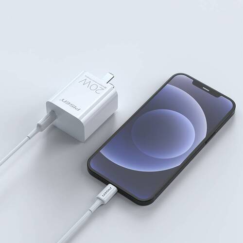 Product Description: Belkin PD20W Foldable Fast Charging Kit Compatible with Apple iPhone 13, iPhone 12, iPhone XR Fast Charging Head
