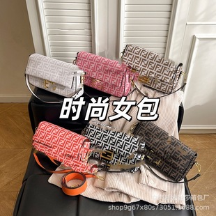 �羳�W�����䷨����Ůʿ�μ�б����͹Ű�����ĸ��F�¿�r�����Q