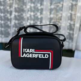 外贸潮流新款K尔男士包 浮雕徽标顶部拉链开合 PU 斜挎包 男款 黑