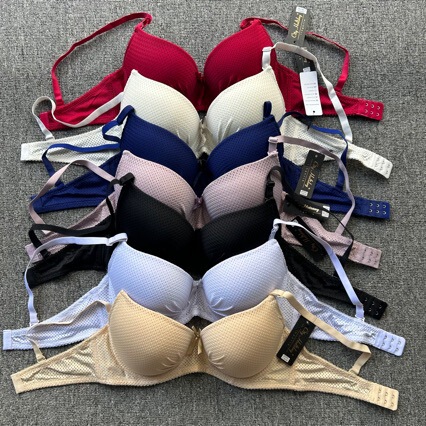 Southeast Asian E-Commerce Products: Smooth Cup-Shaped Solid Color Push-Up Women's Bra in All Colors