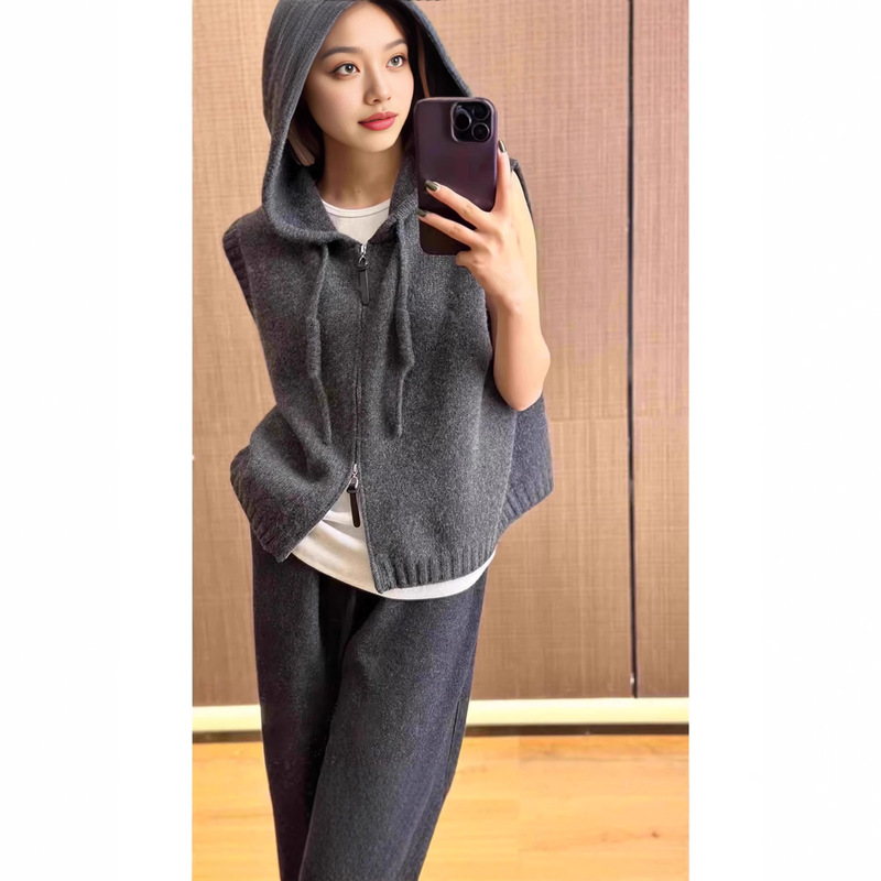 Hooded Wool Knitted Vest Cardigan Women's Autumn and Winter Lazy Style Zipper Sweater Vest Casual Sleeveless Knitted Top