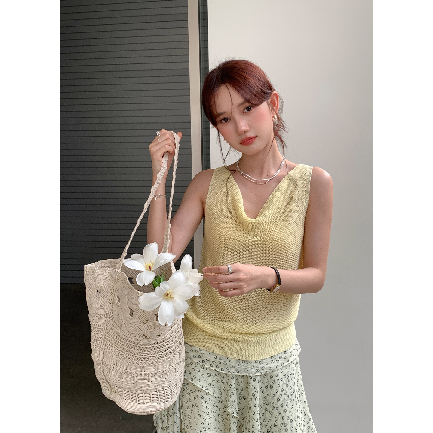 Versatile and Stylish Sleeveless Textured Vest for Women, Summer Slim-Fit Tank Top 0164