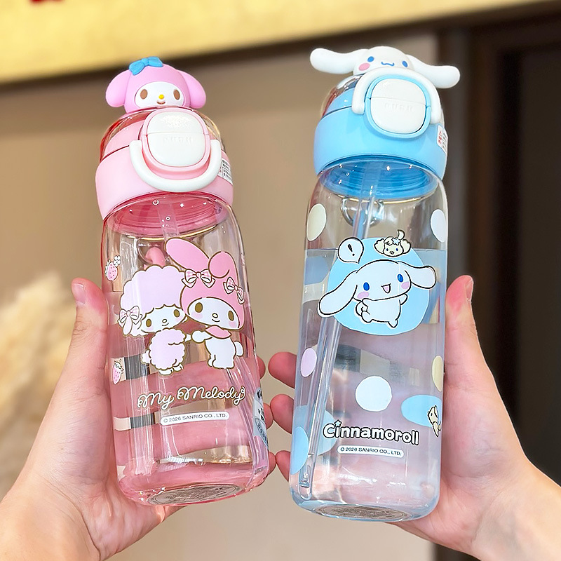 Sanrio 2026 nuevo lindo niño doble bebida taza de paja de alto valor facial para niñas taza de plástico especial para la escuela