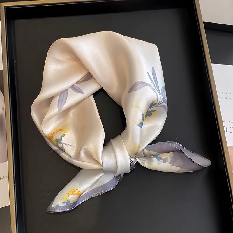 Beige Silk Scarf Women's Silk Square Scarf 53cm Korean Printed Spring Summer 100% Mulberry Silk Decorative Scarf Shawl Beige Silk Scarf Women's Silk Square Scarf 53cm Korean Printed Spring Summer 100% Mulberry Silk Decorative Scarf Shawl