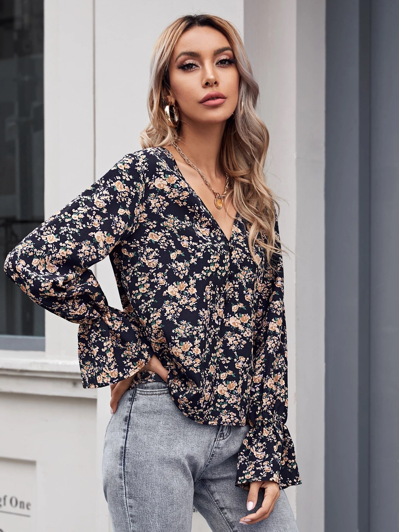 spring long-sleeved V-neck commuter OL chiffon floral top  NSNCK118821