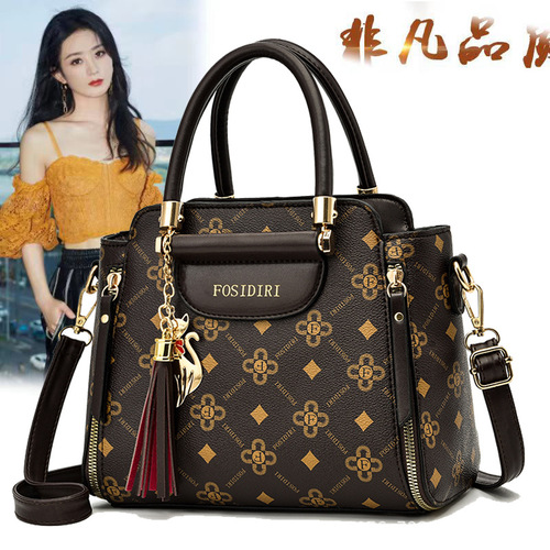 One-piece drop-shipping bag for women  spring and summer new style versatile fashionable shoulder bag elegant ladies hand-held crossbody bag