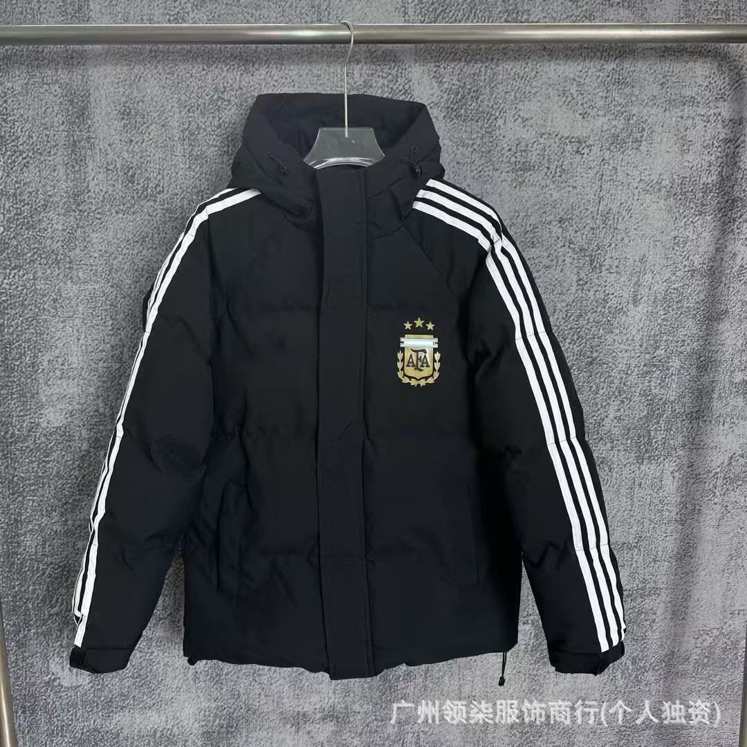 Chaqueta de fútbol Chaqueta acolchada Brasil París Alemania Red Devils Bayern Gabardina más terciopelo delgado Neumbape