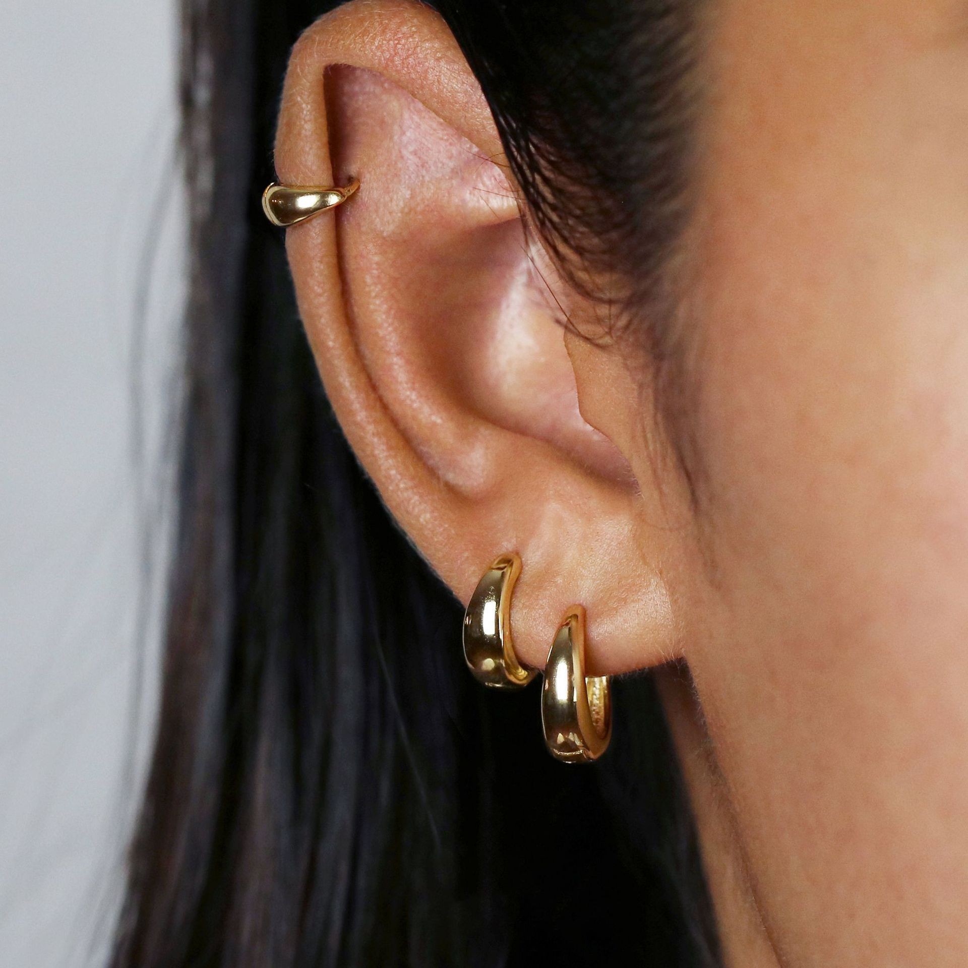 Europa y los Estados Unidos para la moda de la personalidad de la moda de los pendientes huecos redondos de la mujer de alta calidad elíptico gota de agua conjunto de pendientes