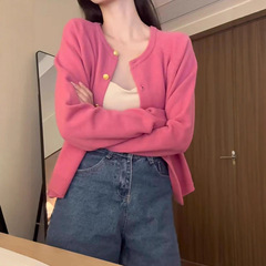 小众慵懒风玫红色针织开衫女秋冬温柔氛围感软糯毛衣外套漂亮上衣