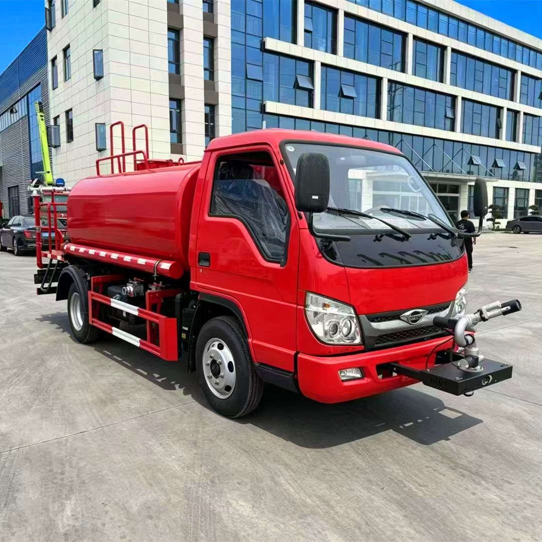 Blue license plate Foton 3-ton emergency water tanker, available for installment purchase. Cross-border export, foreign trade fire truck, right-hand drive water tanker