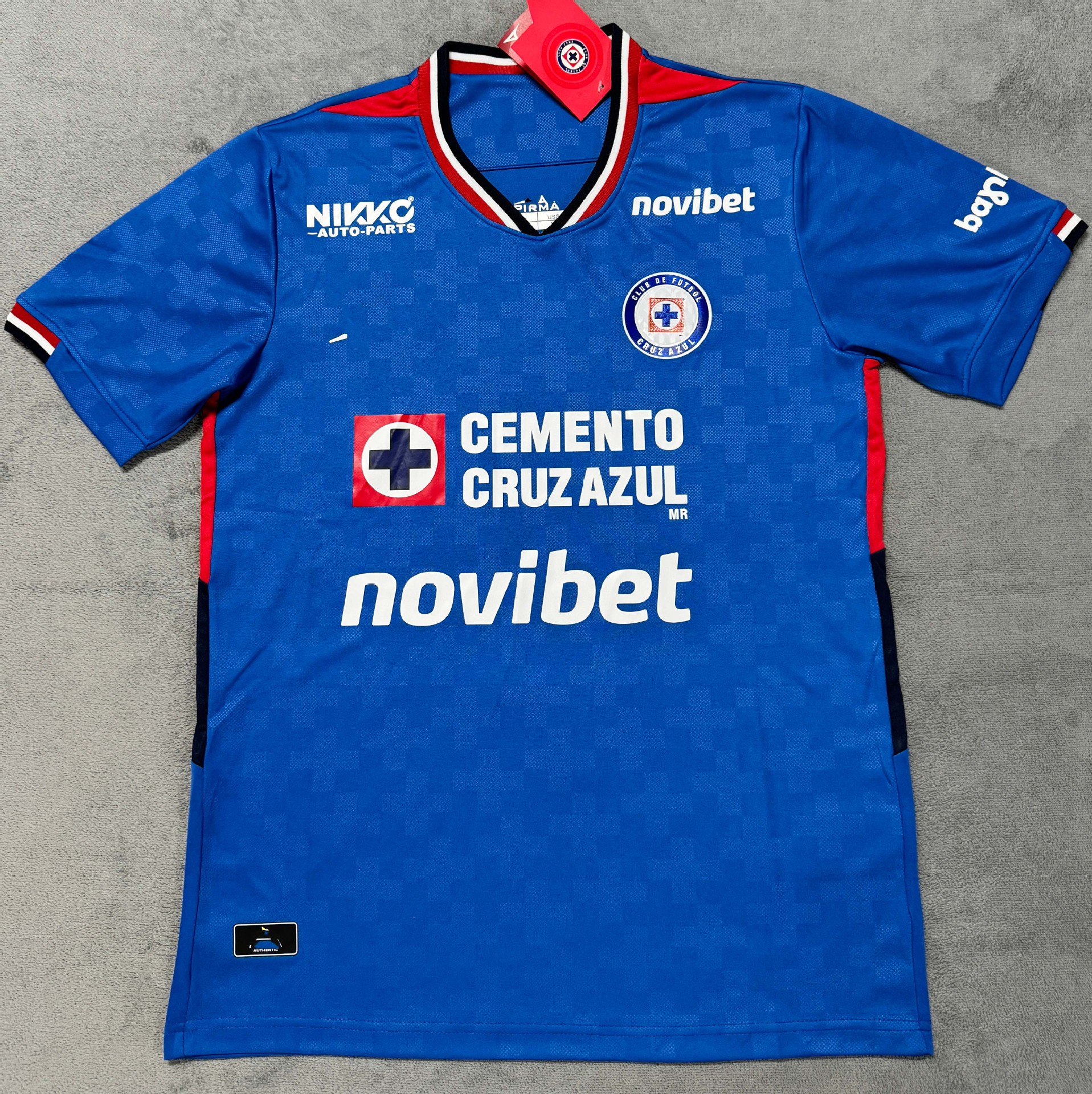 2526 블루 크로스 홈 코트