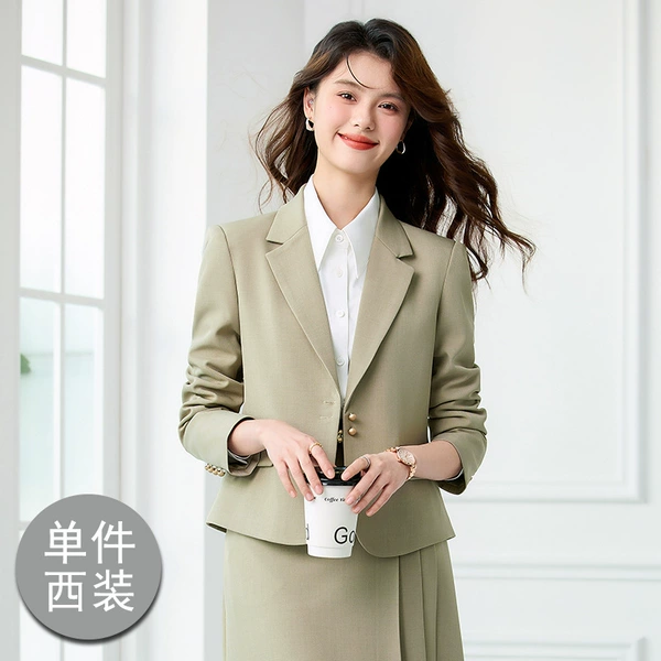 Green long-sleeve, classic suit jacket