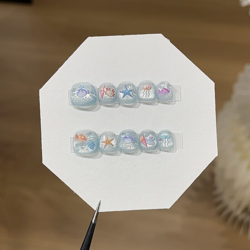 Taoxili【Blue Ocean Small Jellyfish Children's Nails】Cool and Dreamy Ocean Shell Jellyfish Rhinestone Handmade Wearable Nails Taoxili【Blue Ocean Small Jellyfish Children's Nails】Cool and Dreamy Ocean Shell Jellyfish Rhinestone Handmade Wearable Nails
