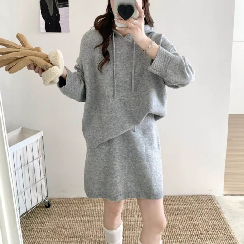 韩国订单款针织套装女秋冬新款宽松休闲连帽套头毛衣短裙两件套女