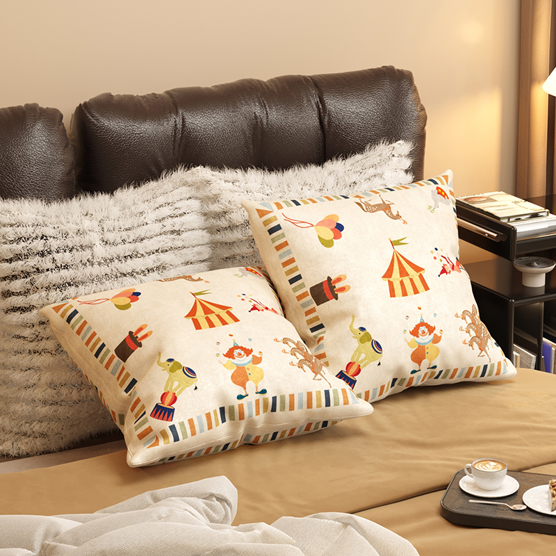 서커스 브로케이드 베개 [사각형]