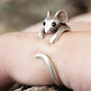Fashion Explosions Personality Opening Ring Mouse Loop Cute Animal Ring Female Retro Index Finger Ring Wholesale