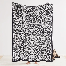 线毯;羊毛/羊绒毯;披肩