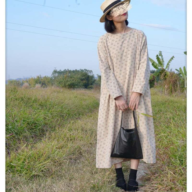 Ridan Mori Style Elegant Elegant Small Floral Loose Underarm Pleated Flannel Cotton Long Sleeve dress 2 Colors Ridan Mori Style Elegant Elegant Small Floral Loose Underarm Pleated Flannel Cotton Long Sleeve dress 2 Colors