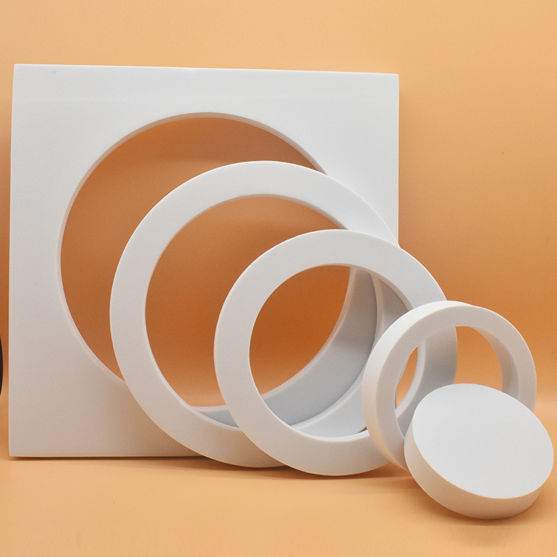 Tridimensional geométrica EVA producto accesorios de tiro joyería cosméticos FOTOGRAFÍA DE ALIMENTOS red fondo rojo decoración raqueta