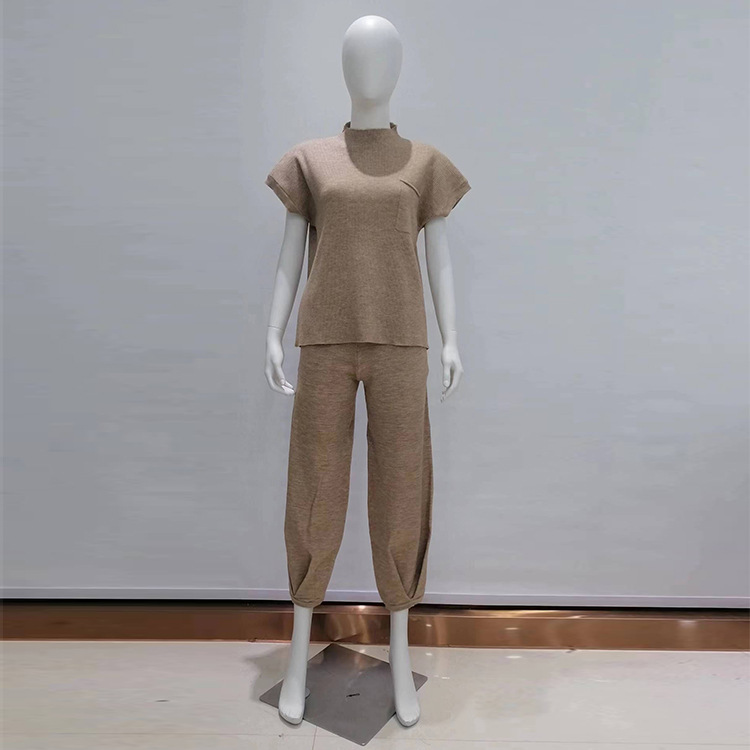 spring universal fashionable sweater with a round collar