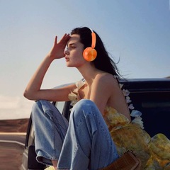 クロスボーダー AKZ-69A ヘッドセット ワイヤレス Bluetooth ノイズキャンセリング ヘッドセット、女性用の TikTok レトロな装飾が施されたコンパクトなヘッドセット。