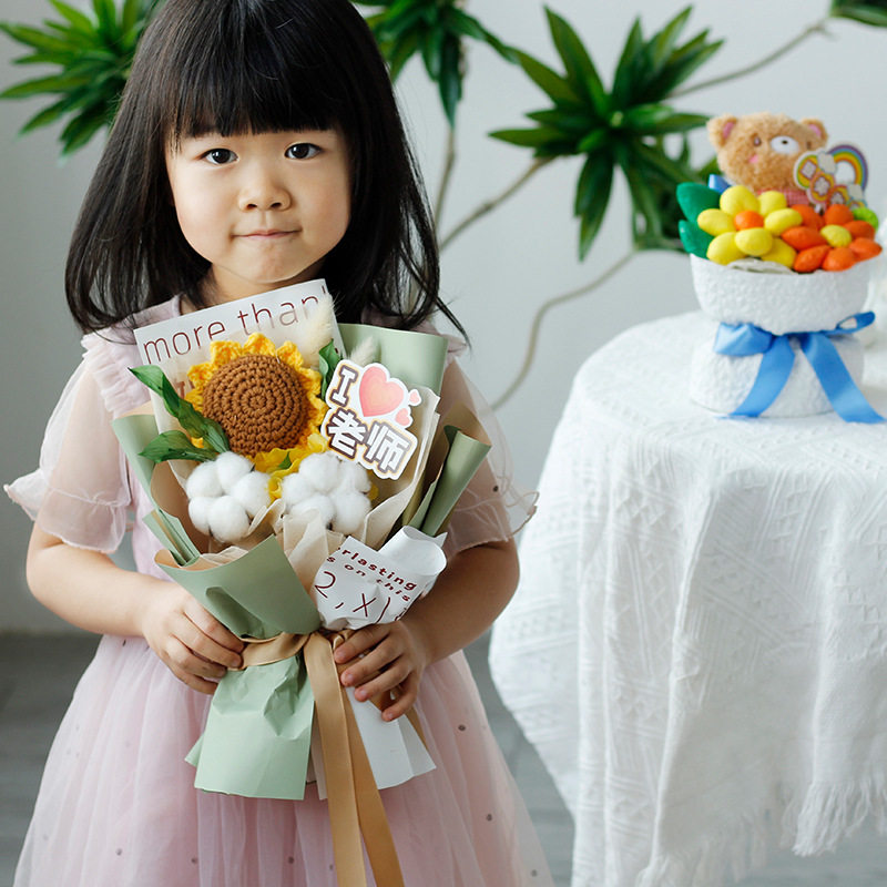 Yunnan inmortalidad flor de Navidad inmortalidad claveles buquete de dibujos animados al por mayor para el regalo del maestro del día del maestro