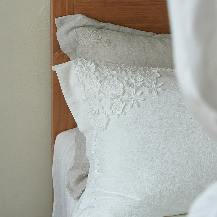 Alojamiento residencial de alta gama simple blanco algodón cáñamo flor de algodón cama de cuatro piezas Kit de algodón bordado colcha de cama