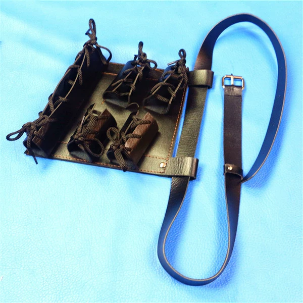 Hanging black with three swords waist